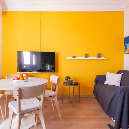 Sunny Apt Barcelona 22@ Luaran gambar
